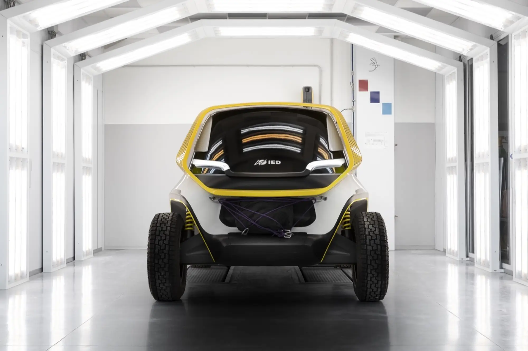IED TRACY concept vehicle - foto  - 1