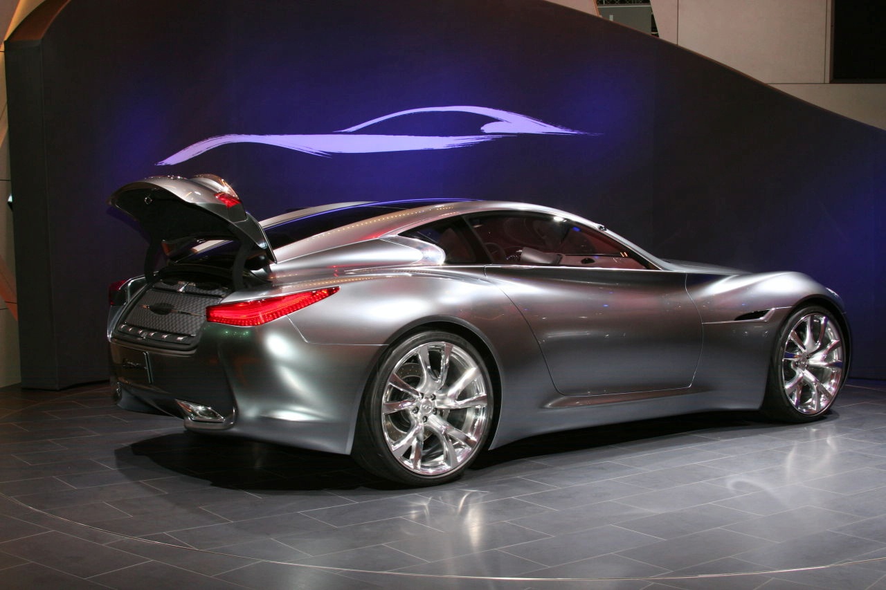 Infiniti Essence Concept