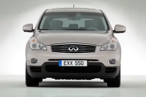 Infiniti EX30d - 3