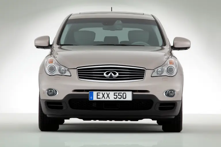 Infiniti EX30d - 3