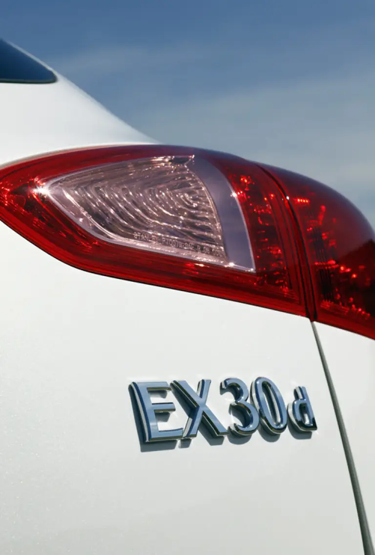 Infiniti EX30d - 9