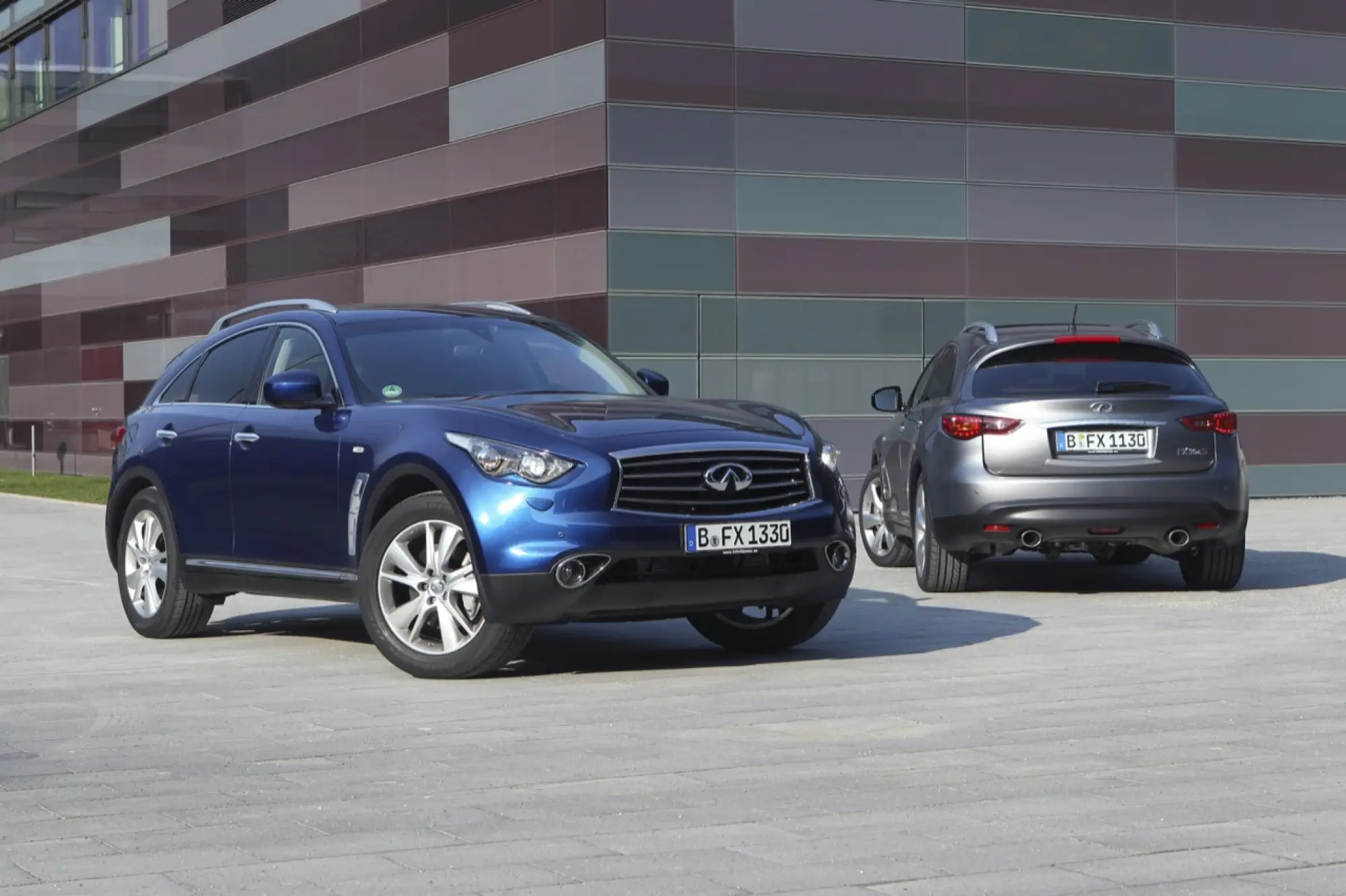 Infiniti FX 2012 - 1