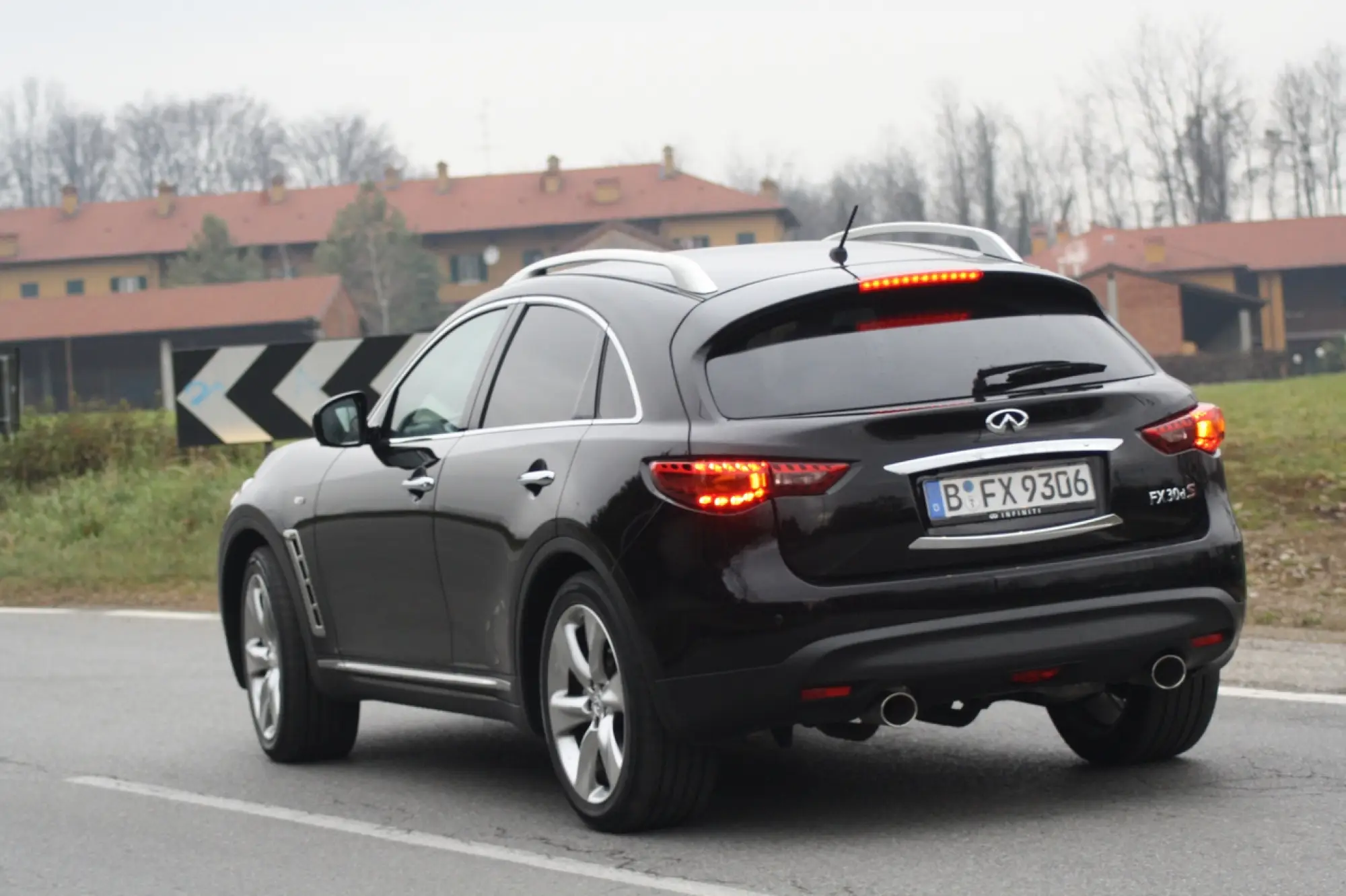 Infiniti FX 30d S - Test Drive - 8