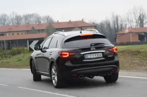 Infiniti FX 30d S - Test Drive - 9