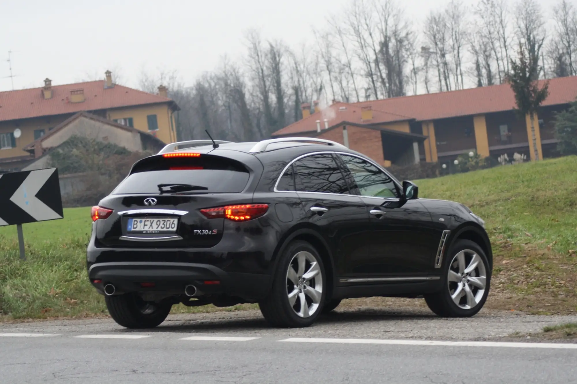 Infiniti FX 30d S - Test Drive - 14