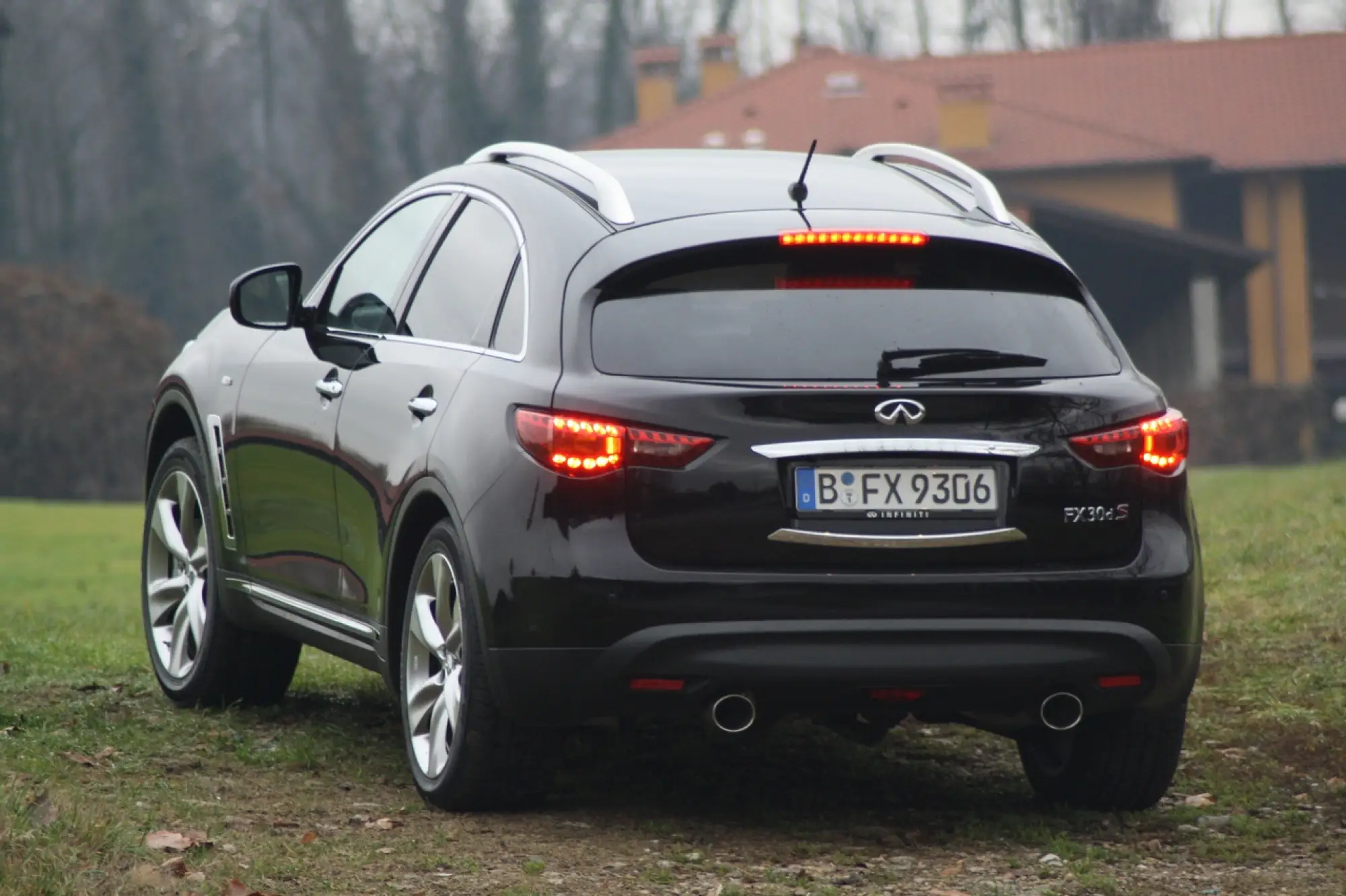 Infiniti FX 30d S - Test Drive - 25