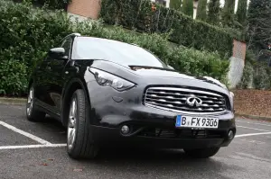 Infiniti FX 30d S - Test Drive - 34