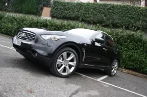 Infiniti FX 30d S - Test Drive - 42