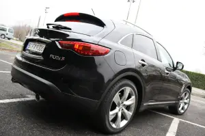 Infiniti FX 30d S - Test Drive - 54