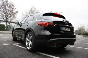 Infiniti FX 30d S - Test Drive - 56