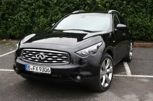 Infiniti FX 30d S - Test Drive - 52