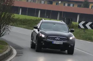 Infiniti FX 30d S - Test Drive - 96