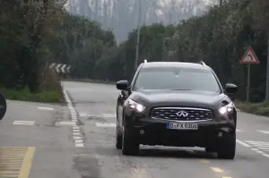 Infiniti FX 30d S - Test Drive - 97