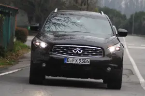 Infiniti FX 30d S - Test Drive - 113