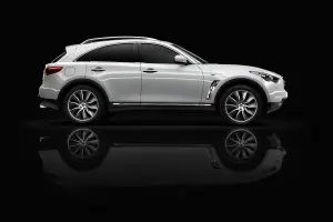 Infiniti FX Black and White Edition