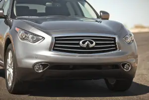 Infiniti FX restyling - 13