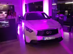 Infiniti FX Vettel Edition - Debutto a Milano