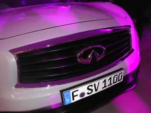 Infiniti FX Vettel Edition - Debutto a Milano