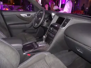 Infiniti FX Vettel Edition - Debutto a Milano