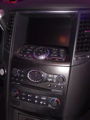 Infiniti FX Vettel Edition - Debutto a Milano