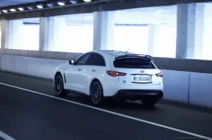 Infiniti FX Vettel Edition