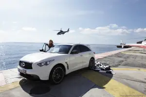 Infiniti FX Vettel Edition
