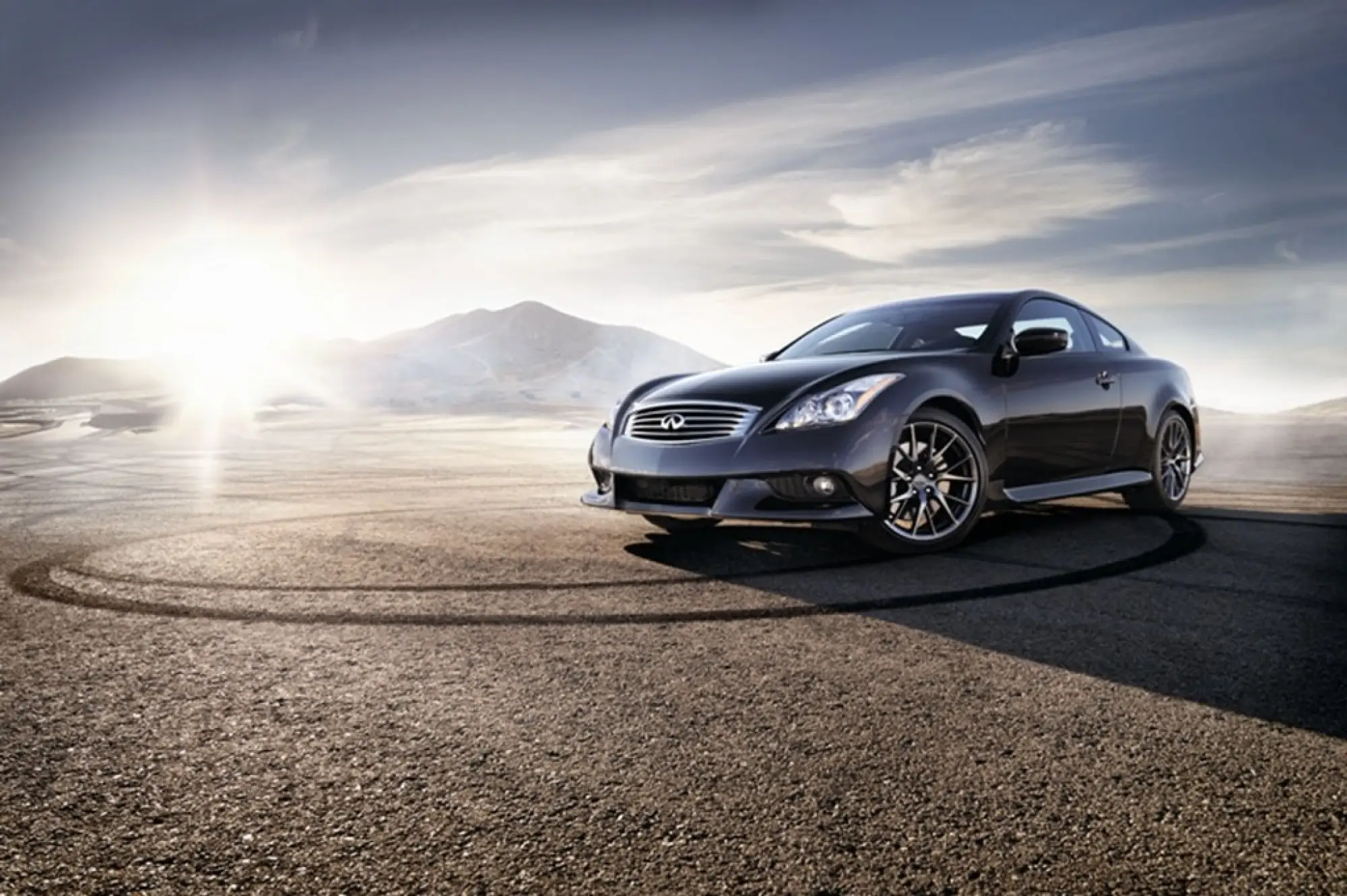 Infiniti G37 Coupé Performance Line - 2