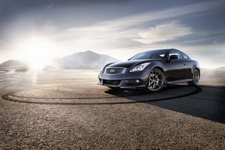 Infiniti G37 Coupé Performance Line - 2