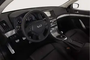 Infiniti G37 Coupé Performance Line - 5
