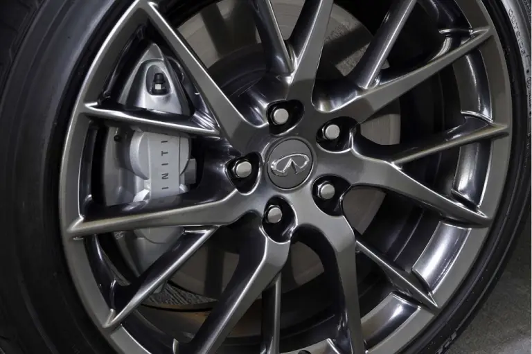 Infiniti G37 Coupé Performance Line - 8