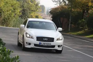 Infiniti M30d S - 7