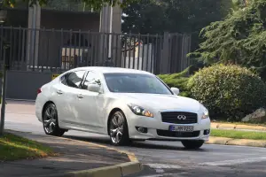 Infiniti M30d S