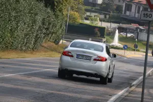 Infiniti M30d S - 44