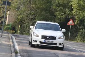 Infiniti M30d S