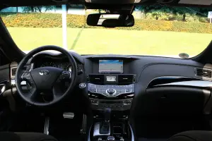 Infiniti M30d S