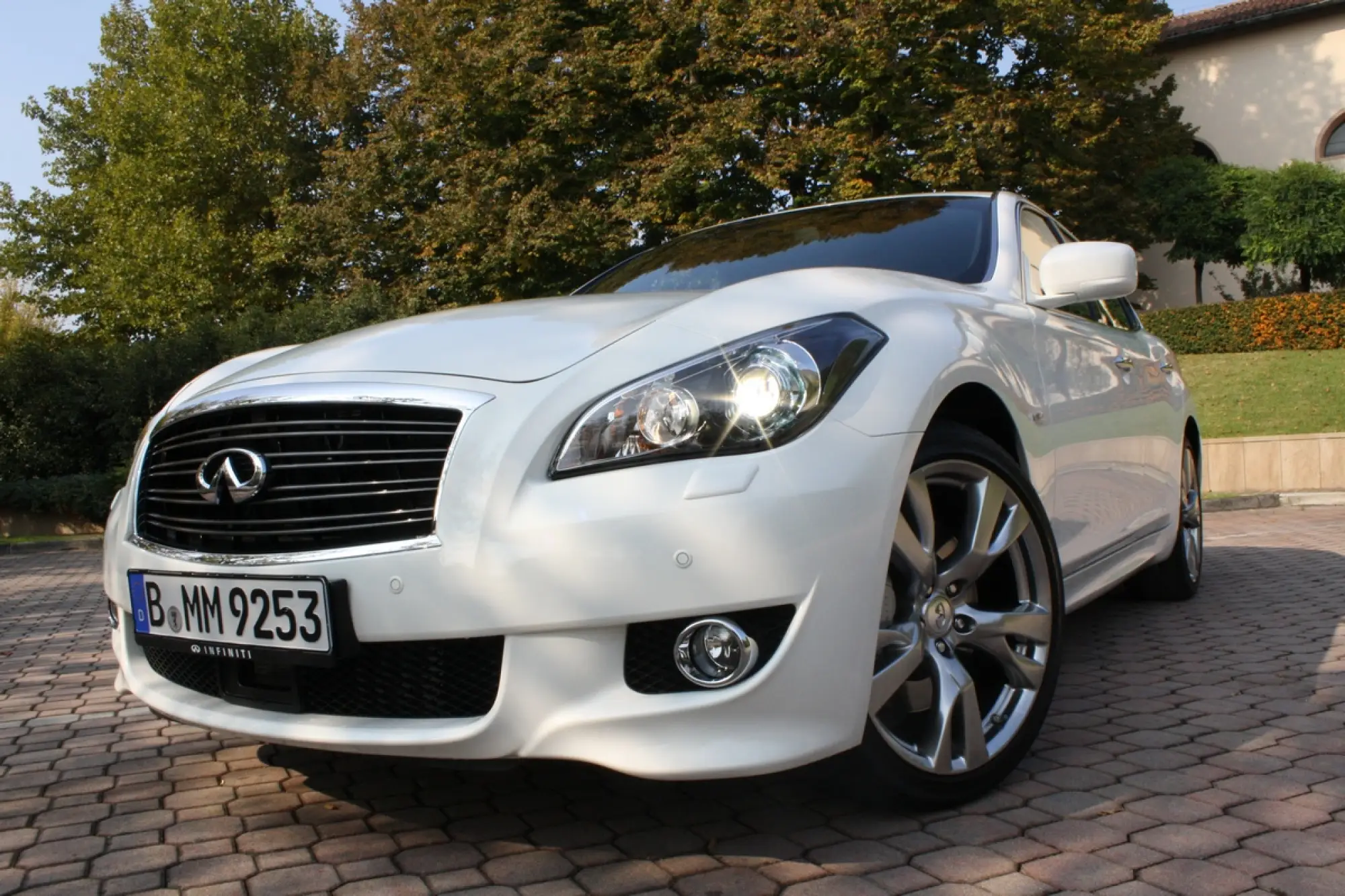 Infiniti M30d S - 104