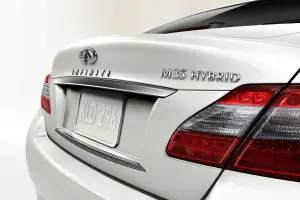 Infiniti M35 Hybrid - 6