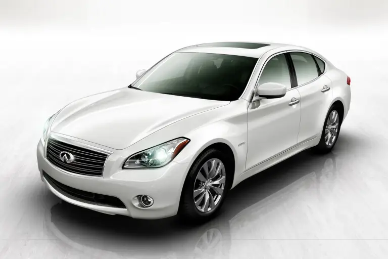 Infiniti M35 Hybrid - 7