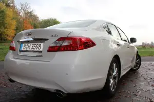 Infiniti M35h - Prova su strada 2012