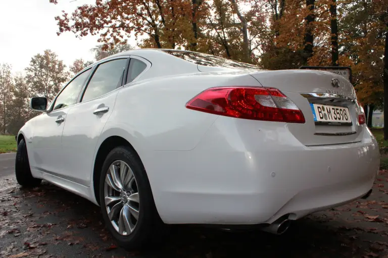 Infiniti M35h - Prova su strada 2012 - 9