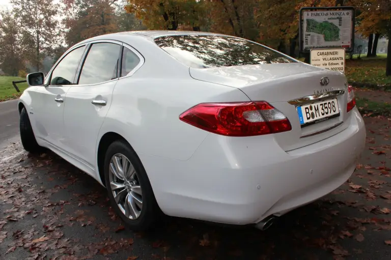 Infiniti M35h - Prova su strada 2012 - 11