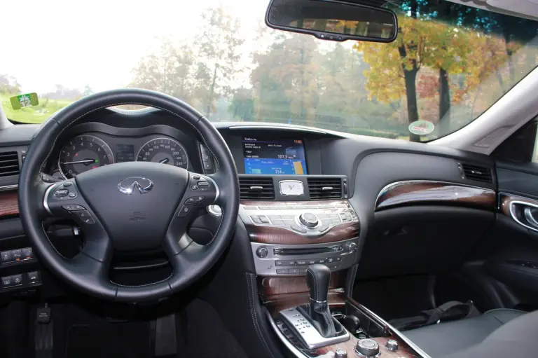 Infiniti M35h - Prova su strada 2012 - 38