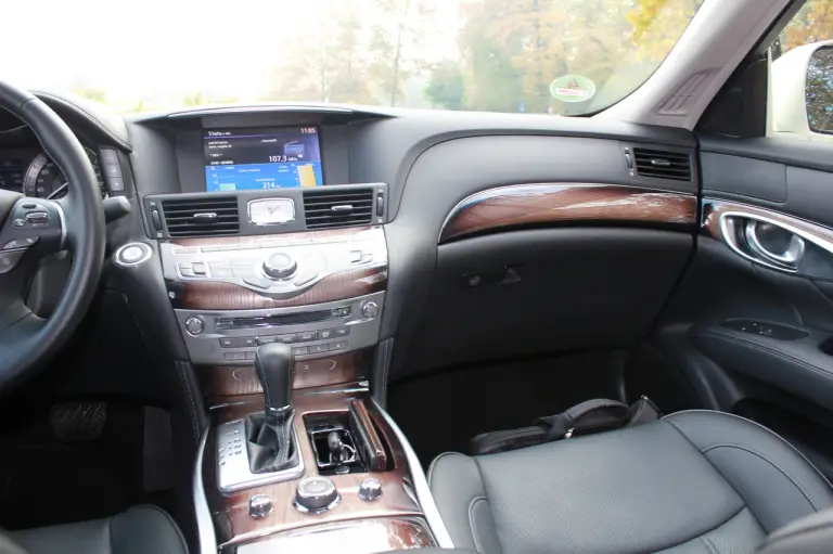 Infiniti M35h - Prova su strada 2012 - 41