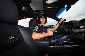 Infiniti M37S - Test Drive con Mark Webber - 5