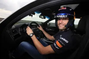 Infiniti M37S - Test Drive con Mark Webber - 7