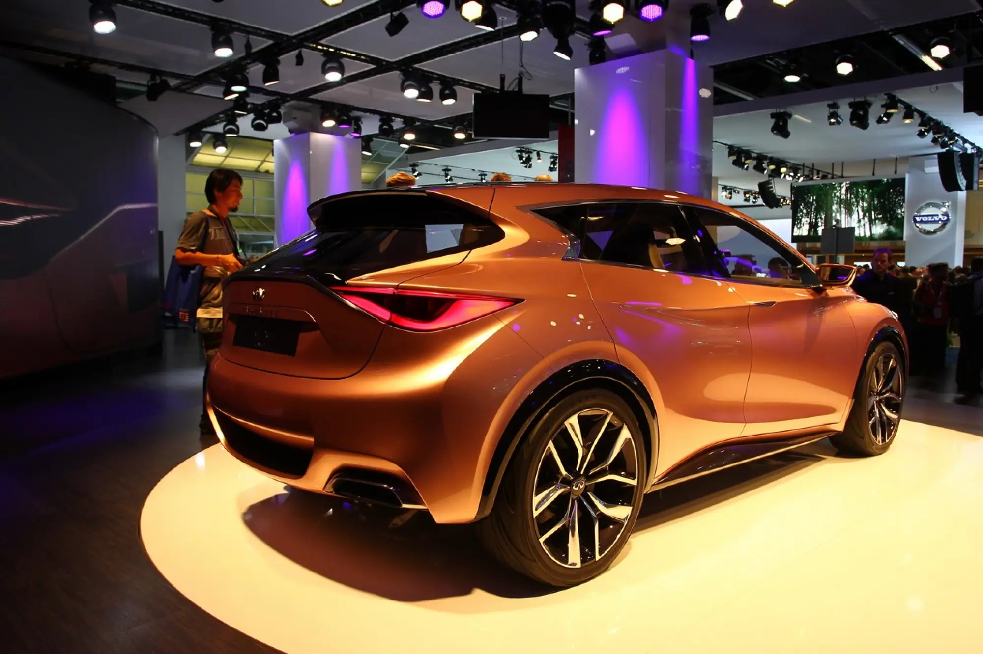  Infiniti Q30 Concept - Salone di Francoforte 2013 - 7