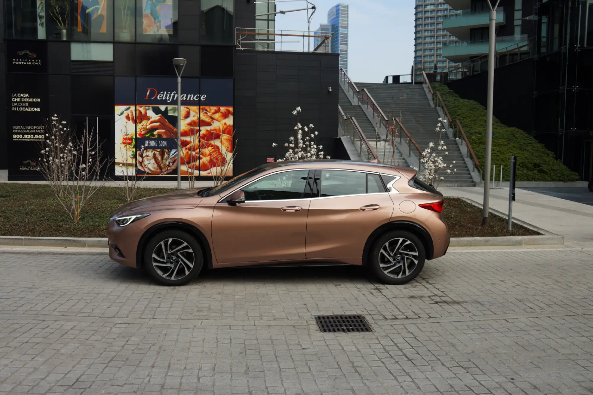 Infiniti Q30 - prova su strada 2016 - 1