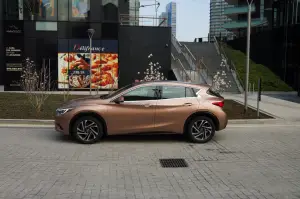 Infiniti Q30 - prova su strada 2016