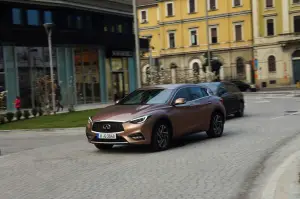 Infiniti Q30 - prova su strada 2016