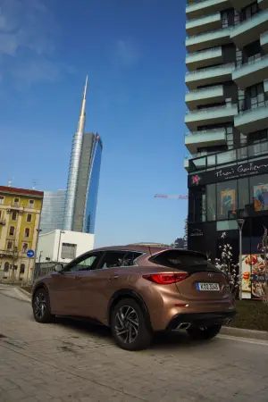 Infiniti Q30 - prova su strada 2016